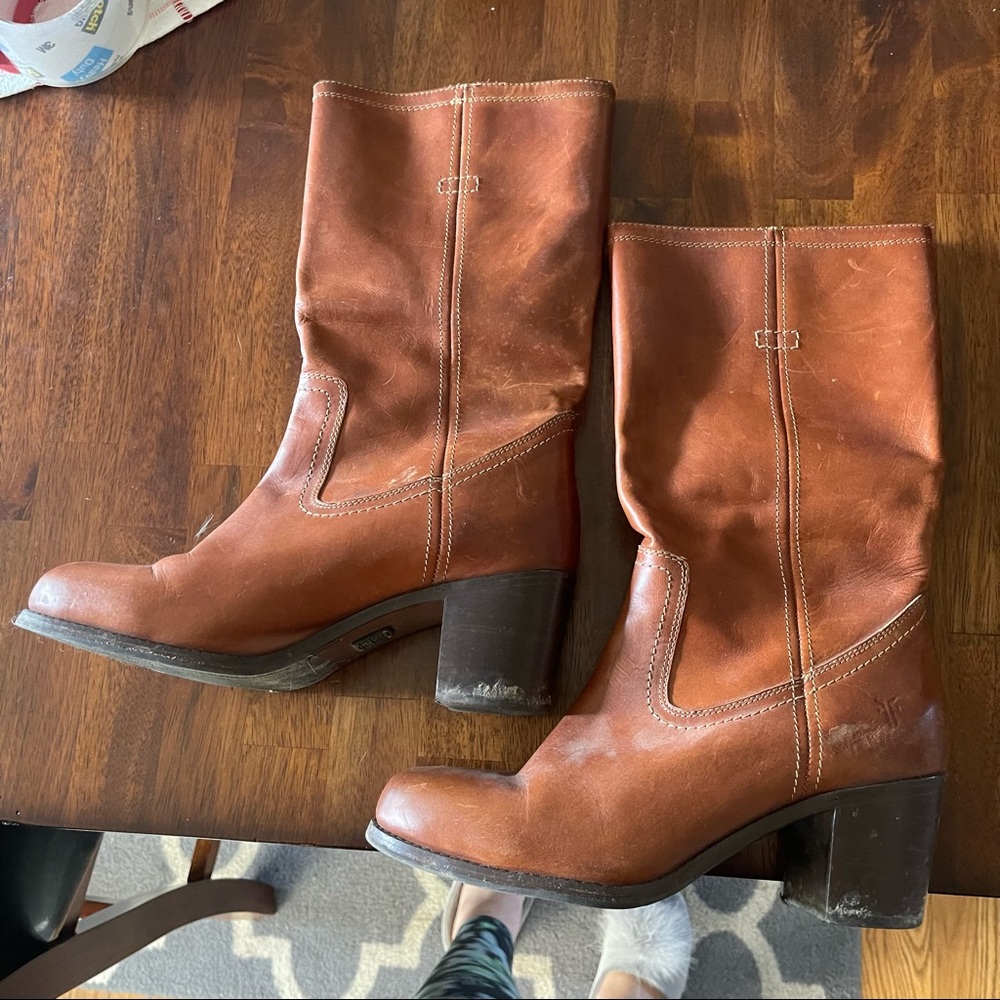 COPY - Womens Frye heeled leather boots